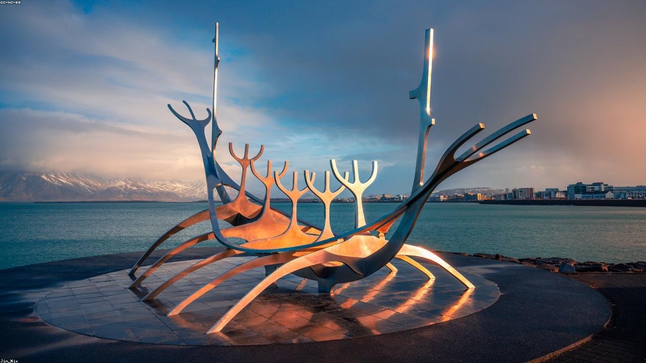 Reykjavik travel image 2